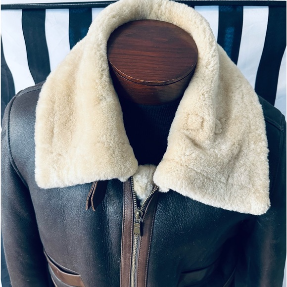 Ugg Genuine Leather Sherpa Lined Aviator Bomber Jacket (see measurements) - Picture 13 of 13